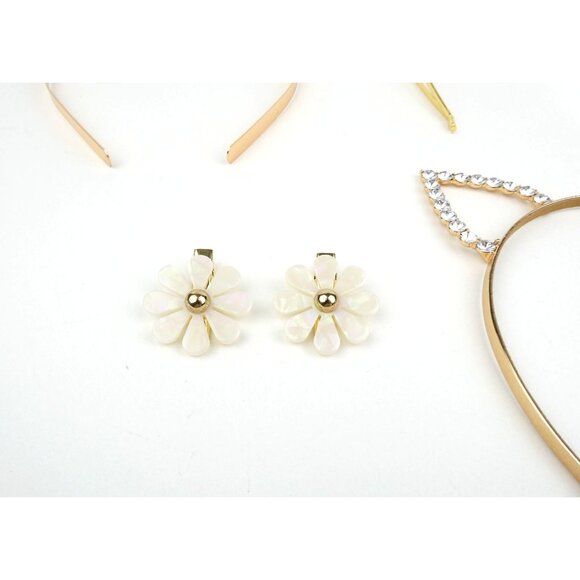 Set Of 3 Hairbands & Floral Clips For Women - Picture 2 of 13